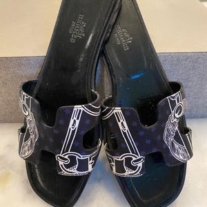 Like New Condition! Hermès slide